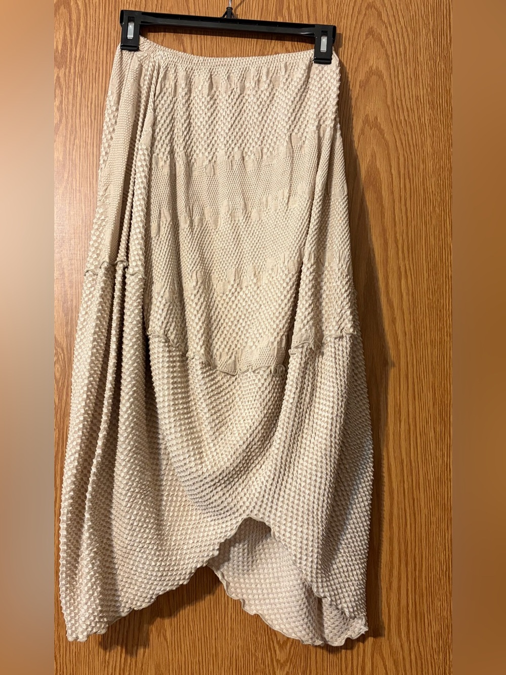 Cream High-Low Textured Knit Skirt - Women's
